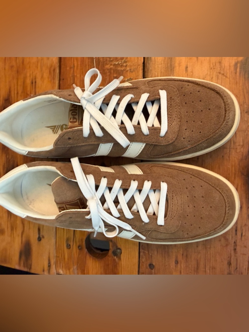 EUC GOLA
Exclusive Hawk Suede Sneakers
Color TOBACCO/OFF WHITE
Size US 8 EURO 39 - Picture 4 of 11